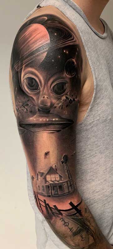 3D alien abduction by Holly @ Tiger Tattoo, Spokane, WA : r/tattoos